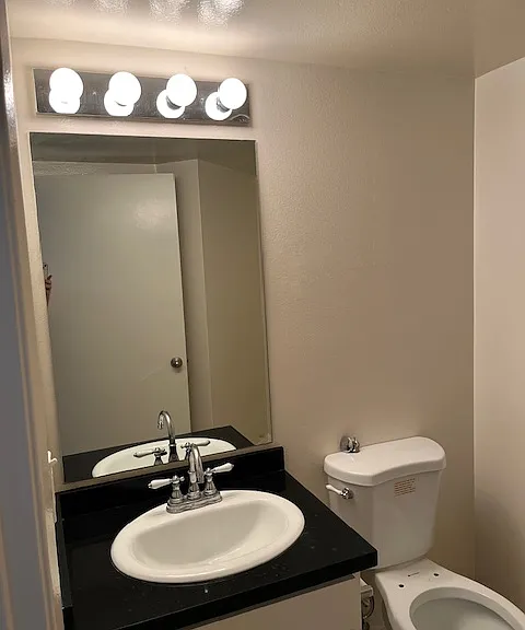 Nordhoff Townhomes — Photo 18