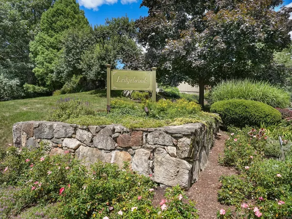 114 Ledgebrook Drive #114, Norwalk, CT 06854