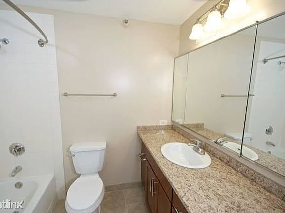 5th image of 186 N Harbor Dr