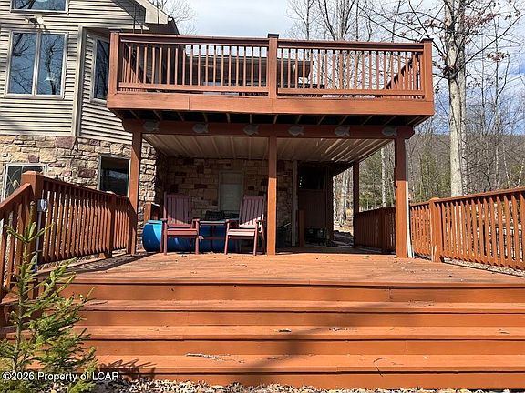 3rd image of 310 W Lake Valley Dr