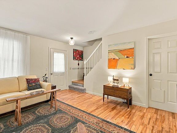 5th image of 67 Farr Road