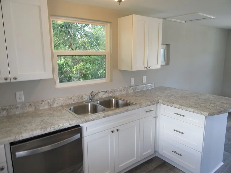 9825 Clarence St — Photo 8