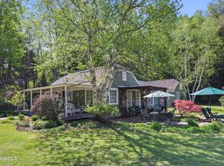 288 E New Lenox Rd, Pittsfield, MA 01201