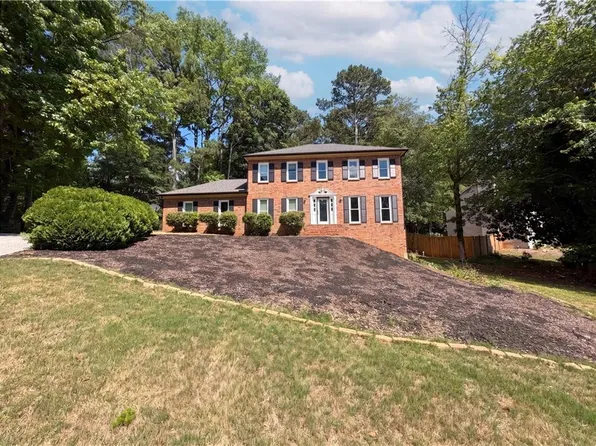 1876 Geyser Trce, Lawrenceville, GA 30044