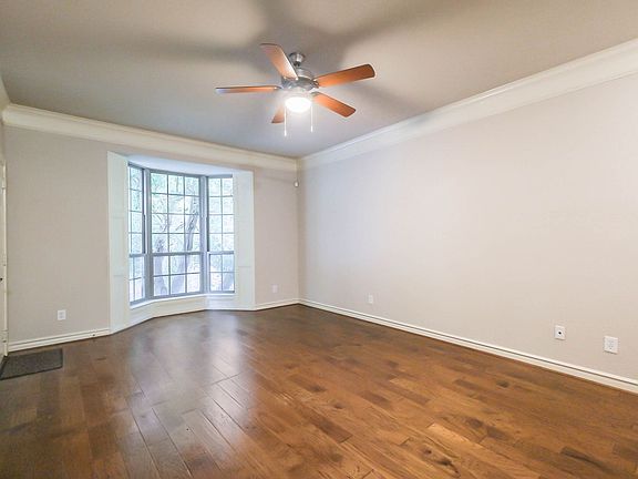 3rd image of 2700 Revere St APT 106