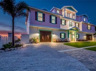 2802 Avenue E, Holmes Beach, FL 34217
