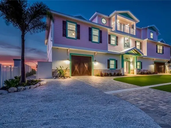 2802 Avenue E, Holmes Beach, FL 34217