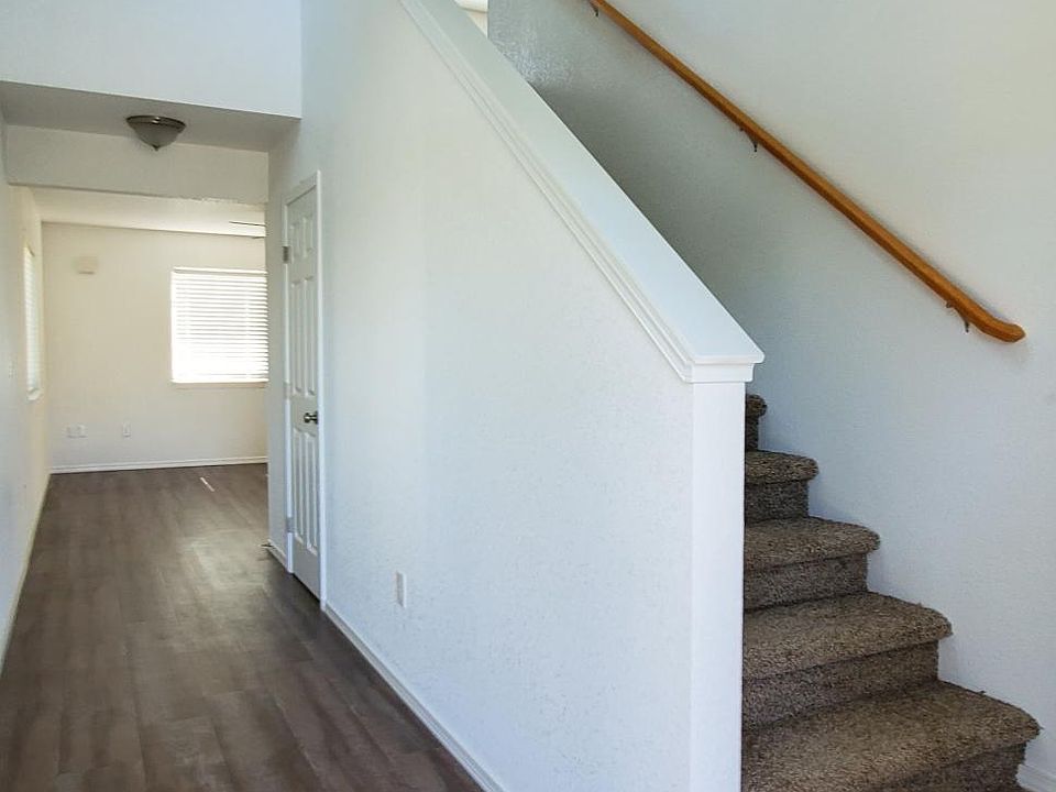 Entry way and stairs
