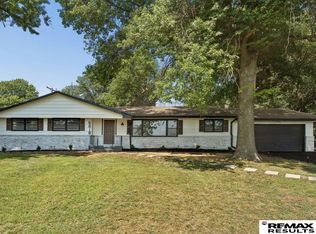 6818 N 51st St, Omaha, NE 68152