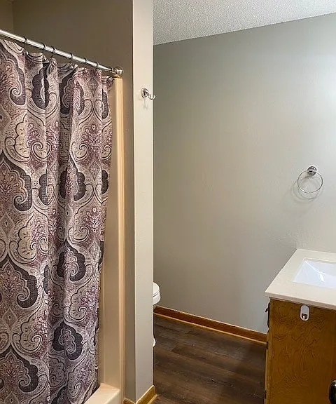 5105 Lake Dr — Photo 13