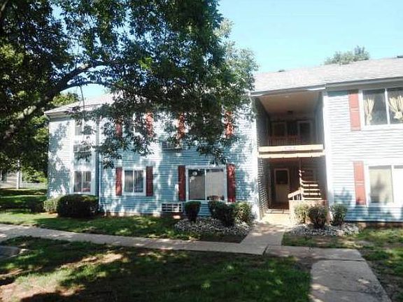 4th image of 70 Marlowe Ct #70