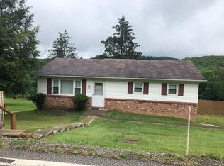 3953 Bealls Ridge Rd, Wellsburg, WV 26070