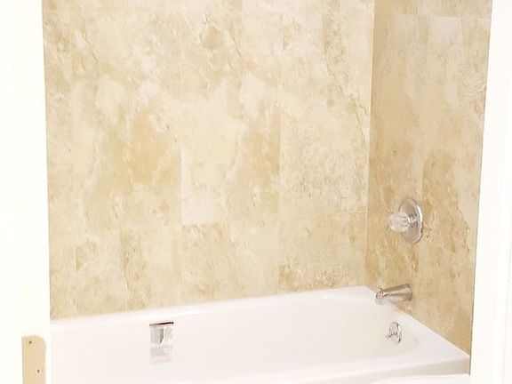 5th image of 3734 Oceanic Ave #1B