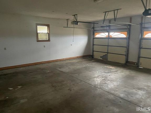 3rd image of 4788 S Lincoln Blvd