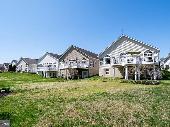 4th image of 154 Encore Ct