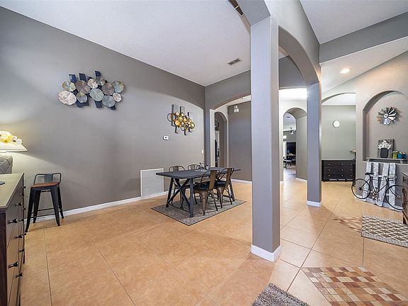 3rd image of 16386 Tudor Grove Dr
