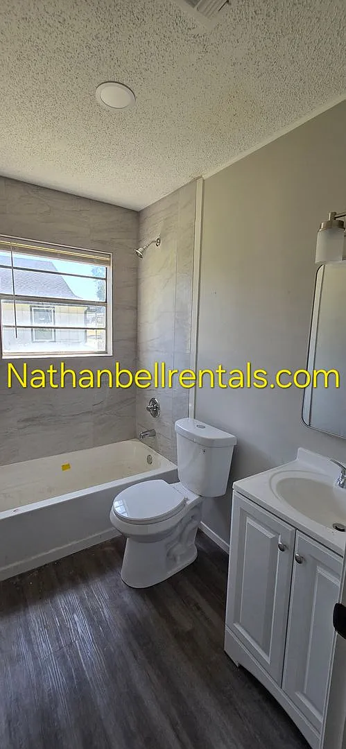 330 Cornell Dr. — Photo 3