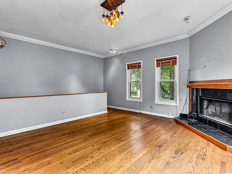 2205 N Janssen Ave #1 — Photo 2