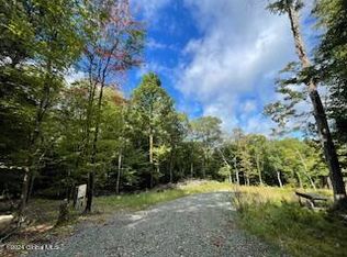 223 Foster Rd, Cropseyville, NY 12052