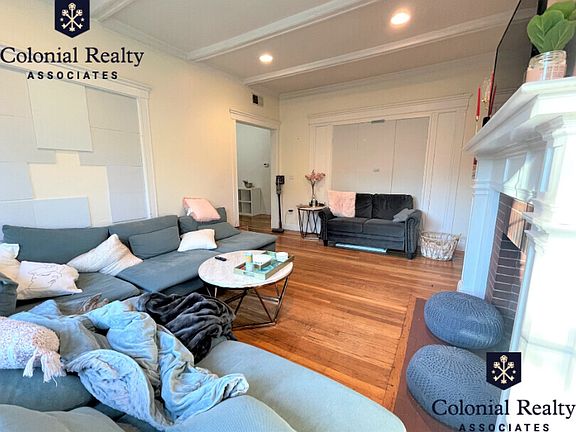 2nd image of 81 Gibbs St #3BU