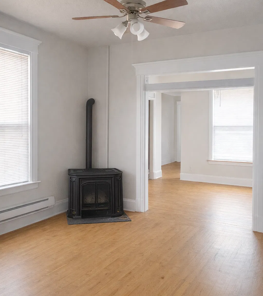 2 bed, $1,300 — Photo 3