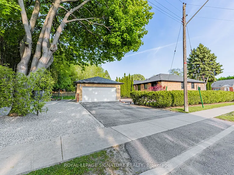 16 Boem Ave — Photo 33