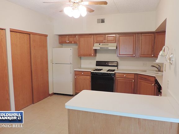 3rd image of 3123 Ingalls Ave APT 2C