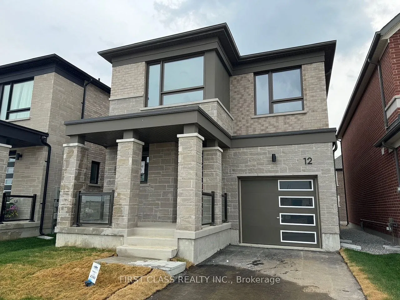4 bed, $3,550 — Photo 1