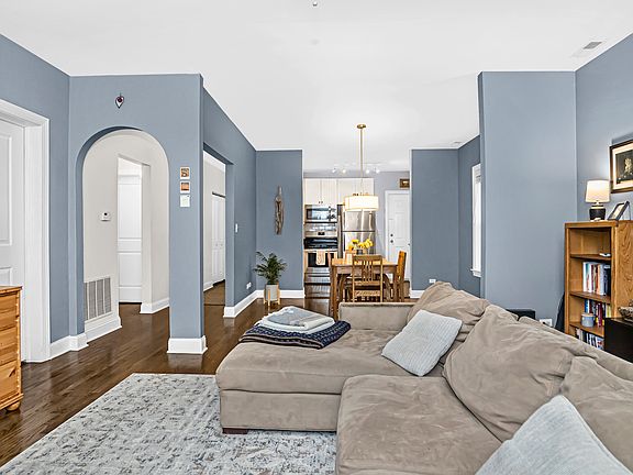 3rd image of 1230 Elmwood Ave APT 1E
