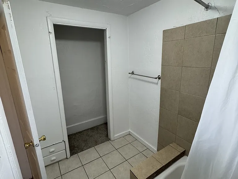 735 W 400 N #3 — Photo 11