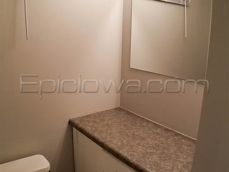 2923 Russell Dr NE — Photo 24