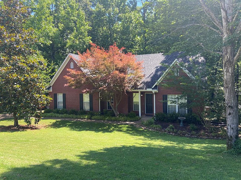1st image of 409 Meadowlawn Dr
