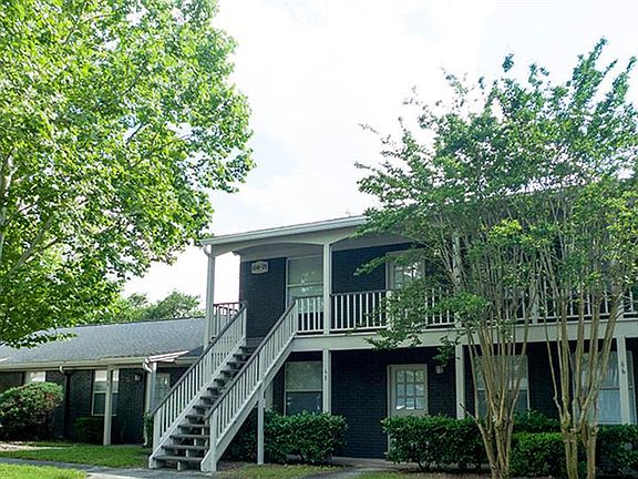 2nd image of 222 Blairmore Blvd APT 4
