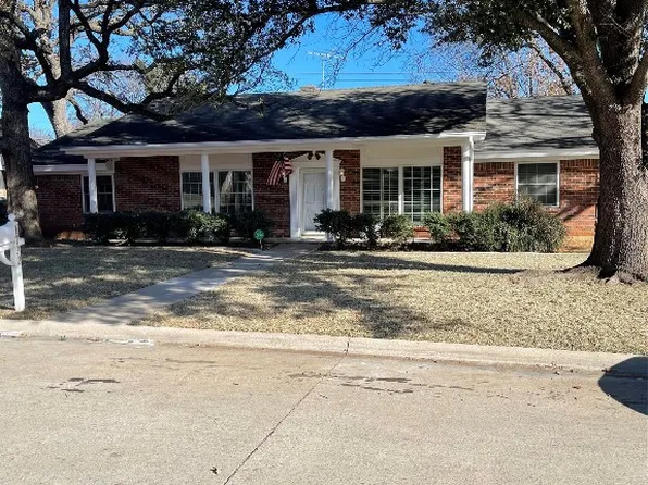 1732 Renee Dr, Hurst, TX 76054