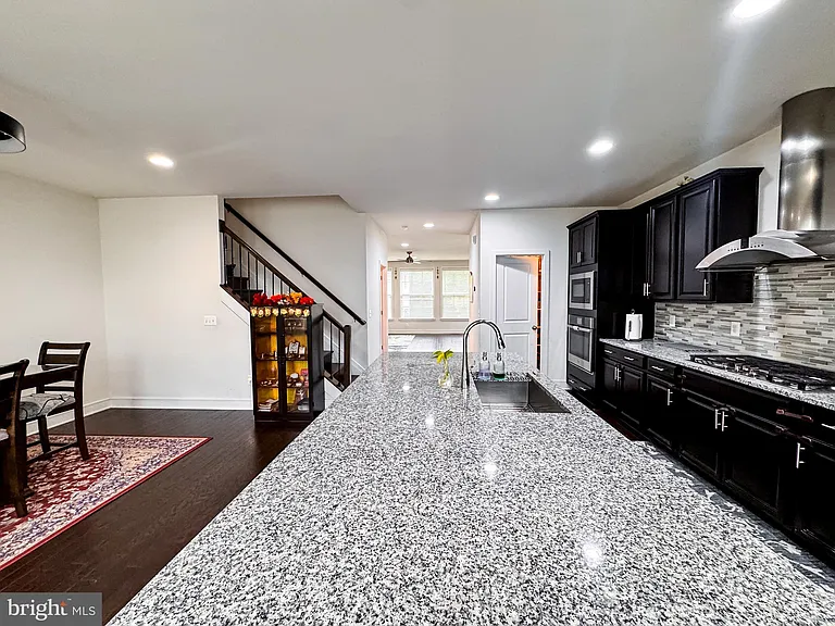 25419 Reed Orchard Ter — Photo 22