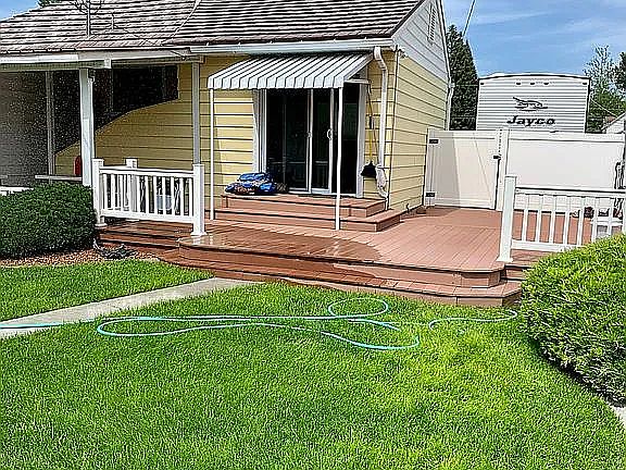 3rd image of 901 J St