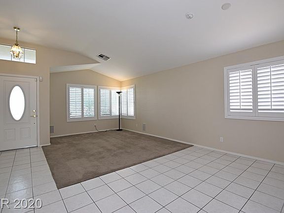 5th image of 5109 Greenspun Dr