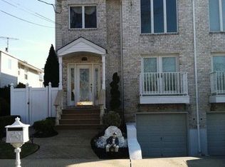 146 Petrus Ave, Staten Island, NY 10312