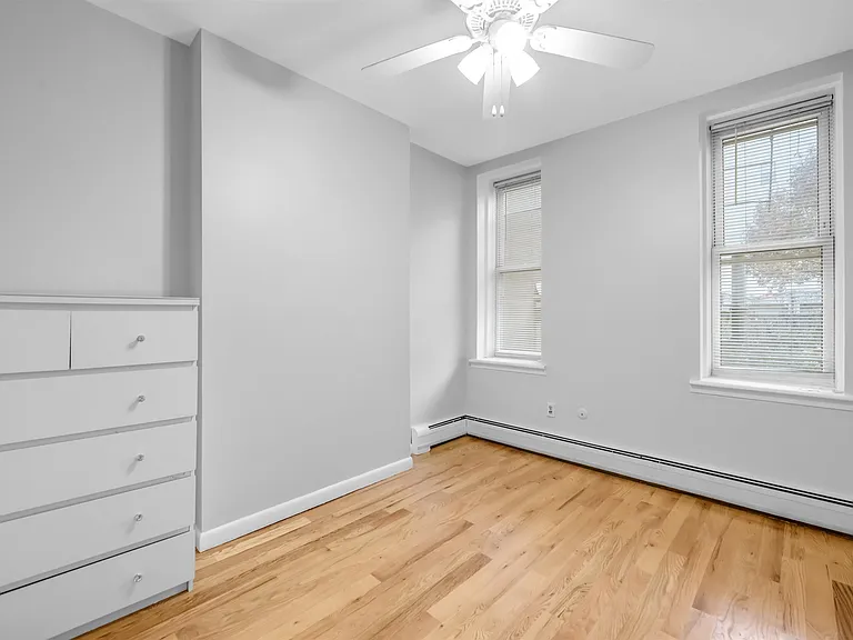 523 Adams St #1L — Photo 10