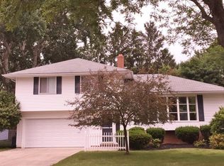 11566 Lafayette Dr, Parma Heights, OH 44130
