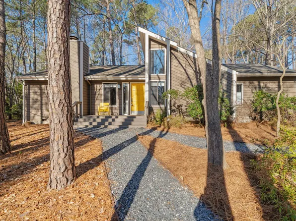 6620 Falconbridge Rd, Chapel Hill, NC 27517