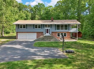 30 Gregory Hill Dr, Glastonbury, CT 06033