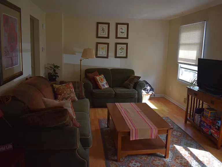 3 Sunnyside Dr — Photo 2