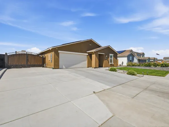 2068 W Madalyn Avenue, Tulare, CA 93274