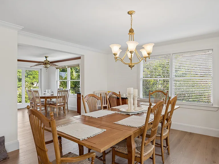 23 Whiting Rd — Photo 5