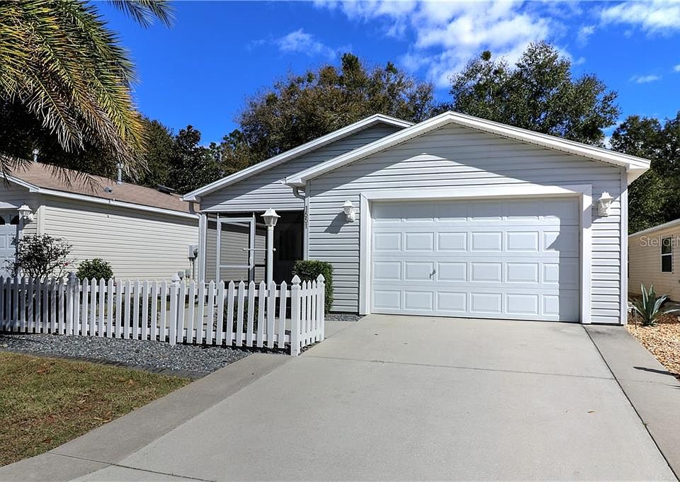 1st image of 1551 Woodfield Way