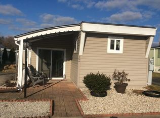 300 E Washington St #19M, North Attleboro, MA 02760