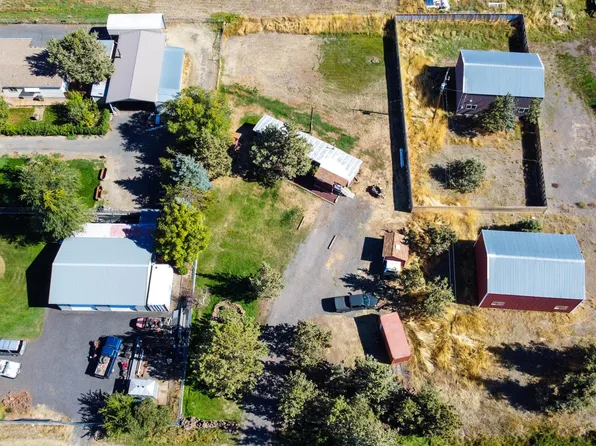 8763 13th St, Terrebonne, OR 97760