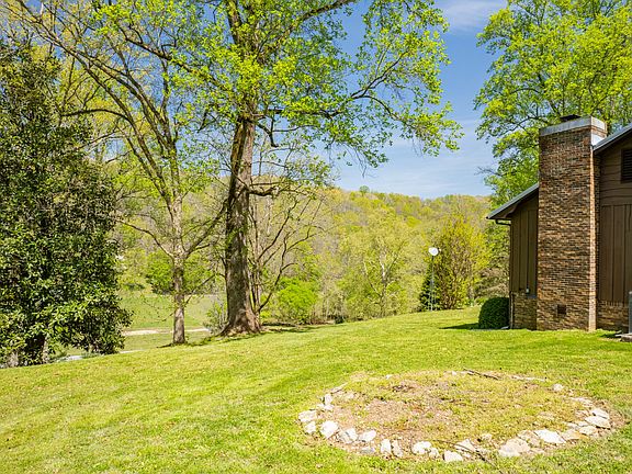 93rd image of 8039 Campbellsville Rd