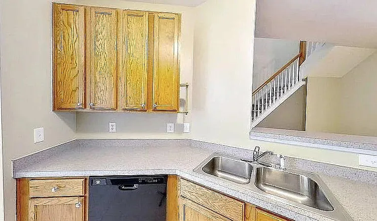 513 Village Loop Dr — Photo 9